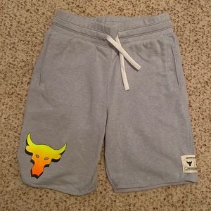 YM Under Armour Shorts Excellent Condition